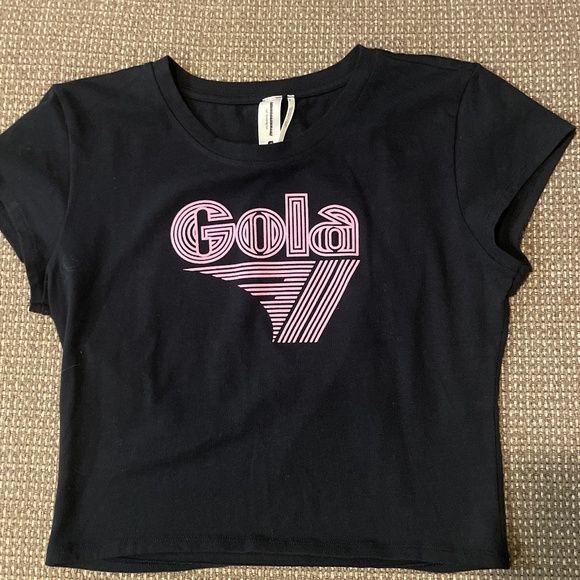 Gola x Anthropologie Black Graphic Crop Tee Size S 95% cotton 5% spandex - Picture 2 of 7